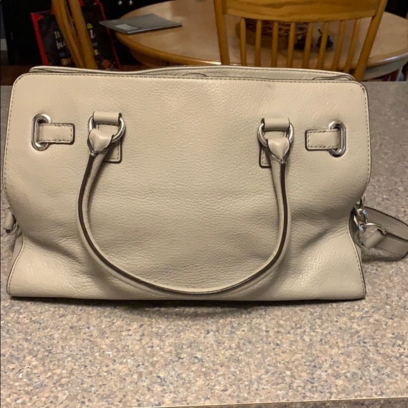 Michael Kors purse - Picture 2 of 7